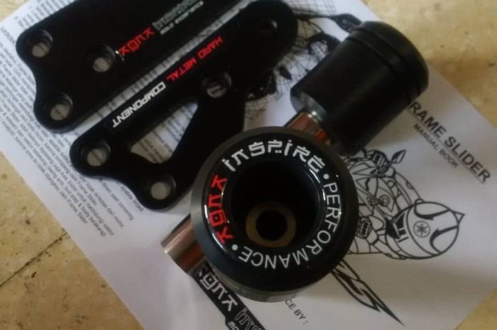 Bukan Aksesori Biasa, Kenali Yuk Fungsi Frame Slider untuk Motor
